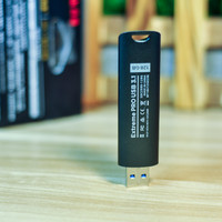 闪迪USB3.1固态闪存盘外观展示(包装|主体|外壳|槽口)