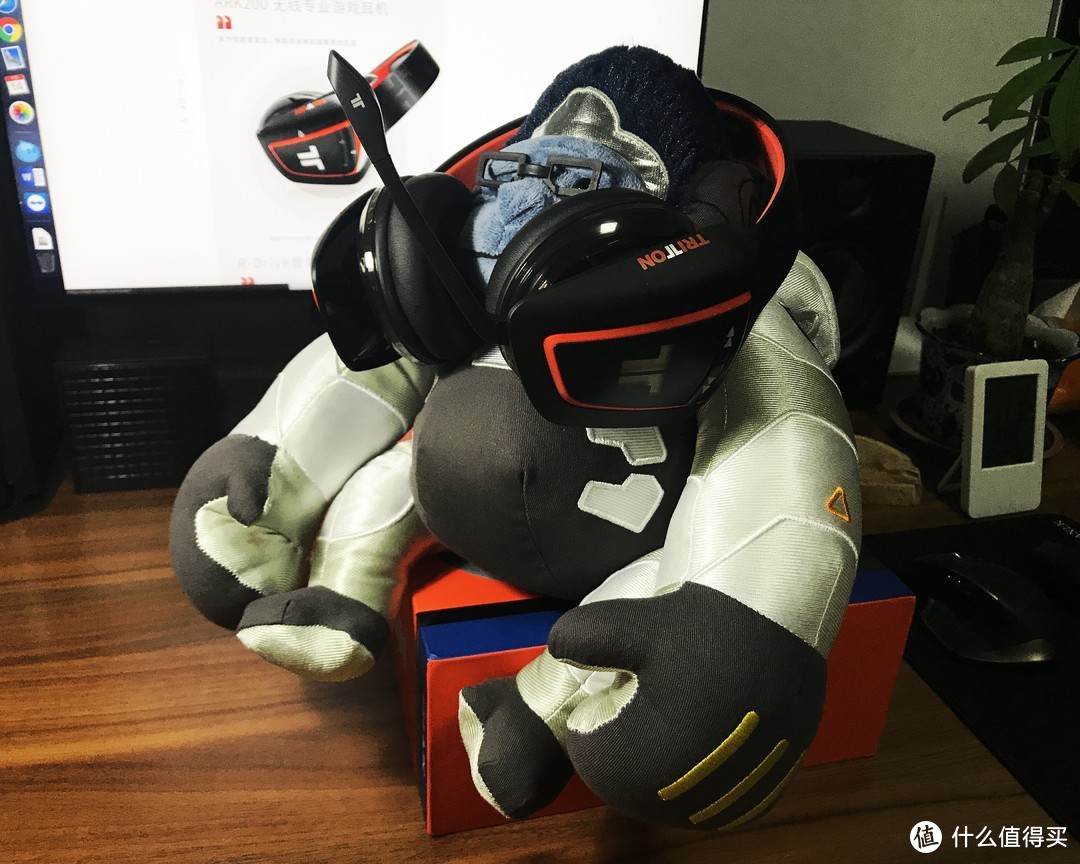 插哪都行！？TRITTON ARK方舟200无线游戏耳机开箱评测