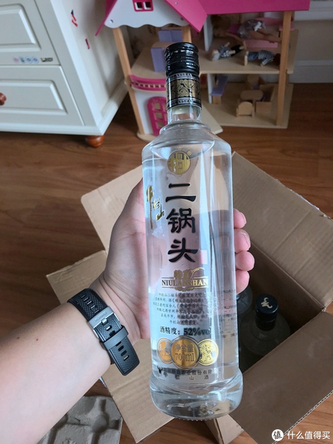 老百姓喝百姓酒，京东入手 牛栏山 特制10 二锅头 52度 700ml*6瓶 整箱装