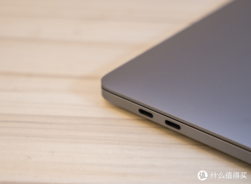 告别笨重的小黑，迎接新的小灰：2018款 MacBook Pro 13.3英寸笔记本电脑晒单