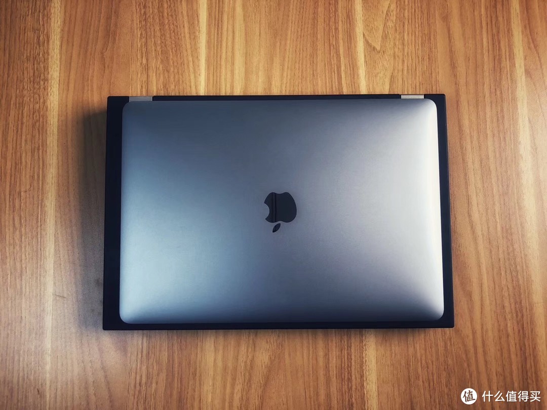 告别笨重的小黑，迎接新的小灰：2018款 MacBook Pro 13.3英寸笔记本电脑晒单