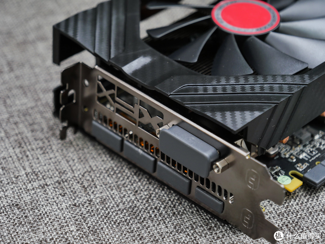 北极星又双叒出新——Xfx RX590 肥宅版对比测试