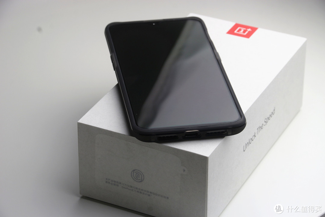 对于手机超级小白来说，这款手机好用吗？一加 OnePlus 6T 智能手机众测报告