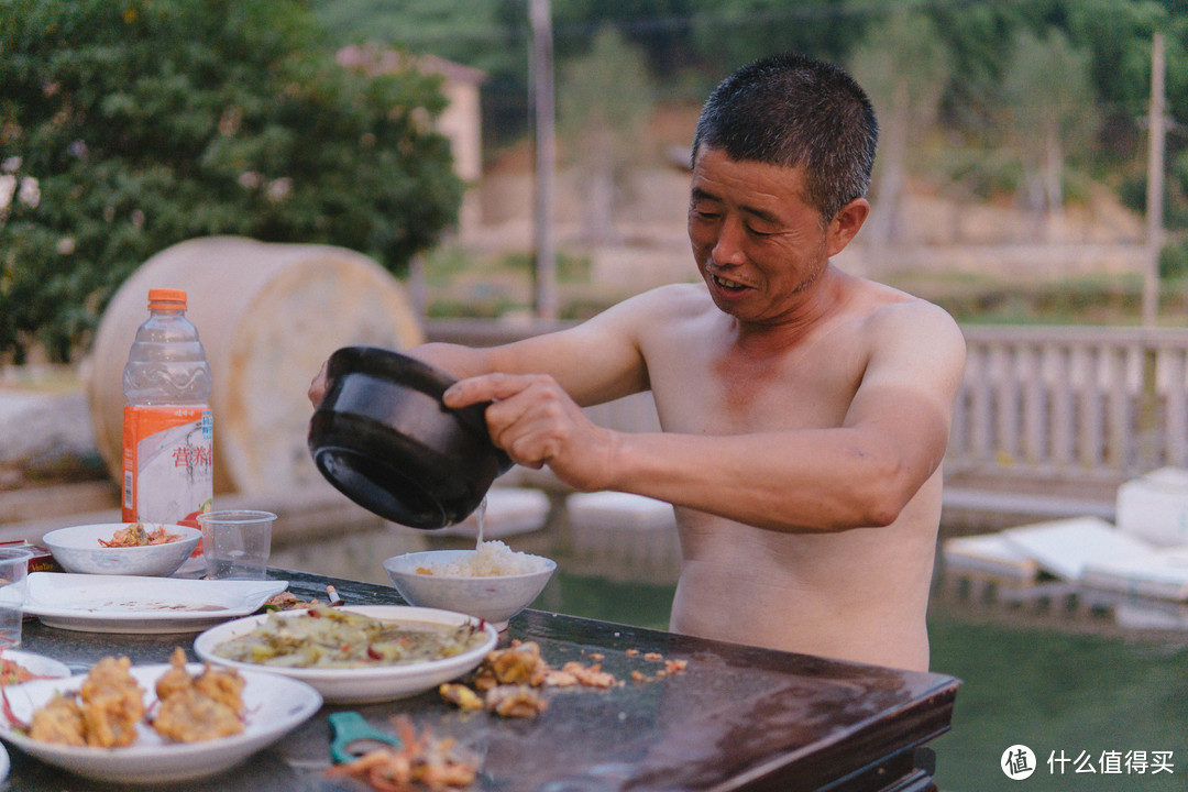 来这里吃饭的工人