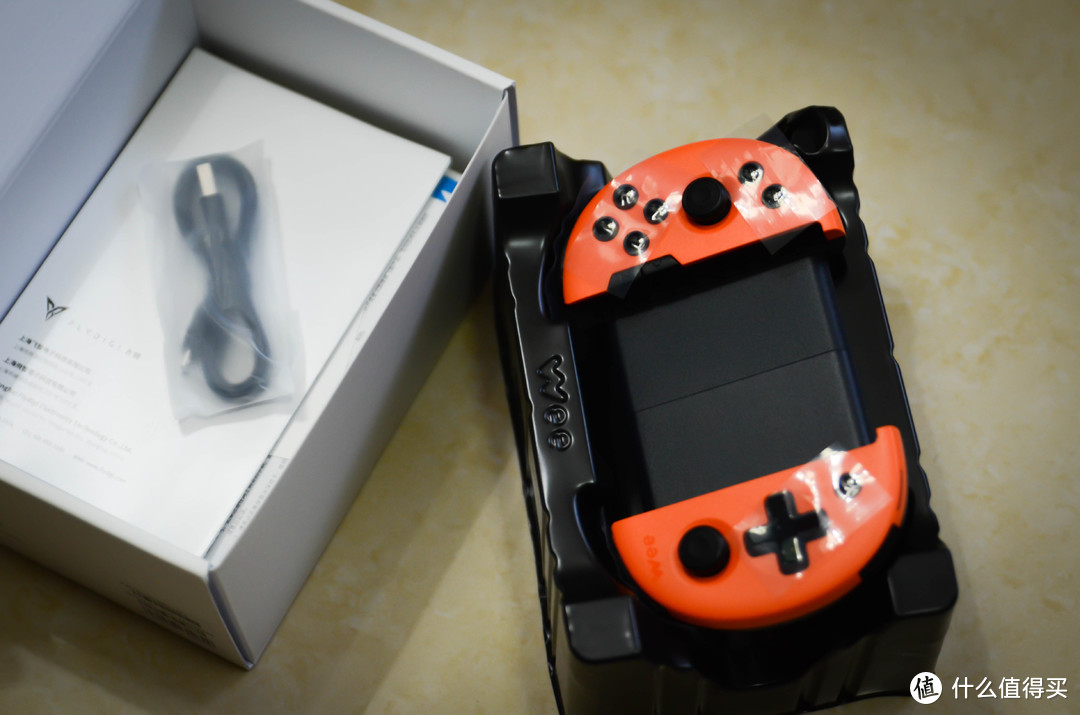 手机娱乐伴侣飞智wee2t手柄众测体验