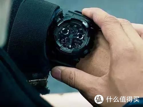 拆弹专家同款异色，卡西欧GSHOCK ，GA-100-1A4CU开箱