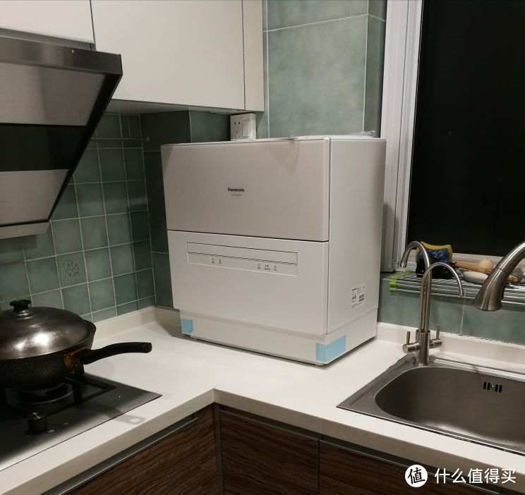 一种桌面洗碗机的安装方案（松下NP-TH1PECN）