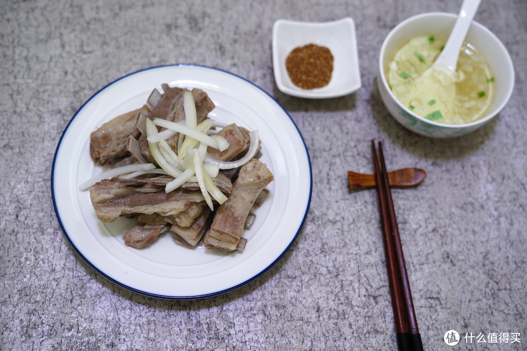 用盐池滩羊做一盘手抓羊肉，顺道聊聊羊肉与膻味那些事