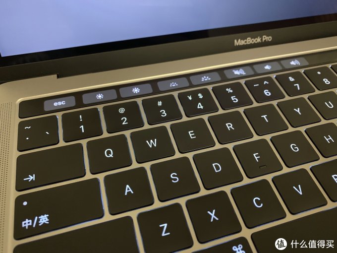 拼多多让我实现了一个小梦想——2018款macbook pro开箱晒物_笔记本