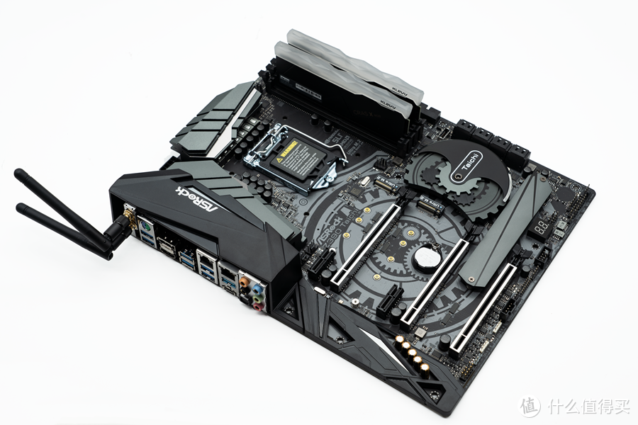 不到1千就能入手？ASRock 华擎 Z390 太极 主板评测