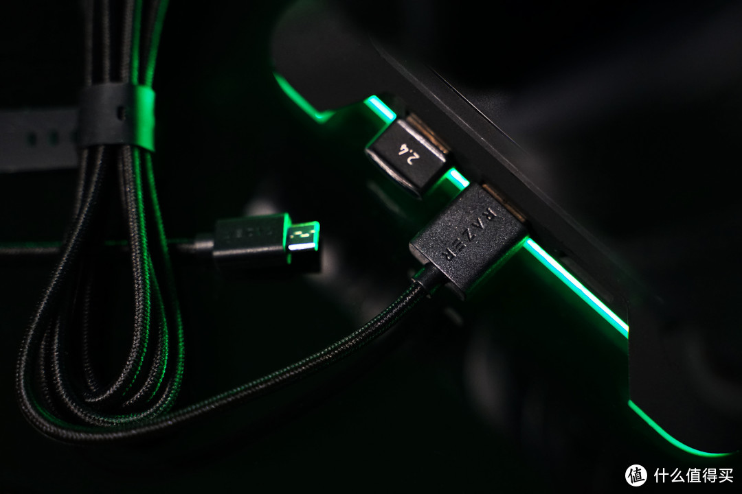 耳膜SPA——Razer Nari Ultimate影鲛终极版THX头戴式7.1声道超感无线电竞游戏耳麦