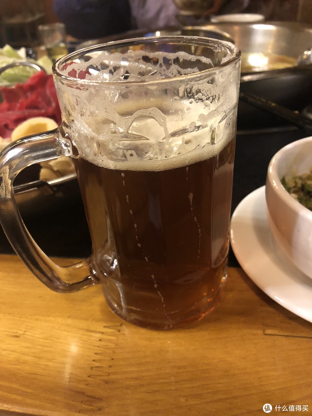 豪饮两大杯