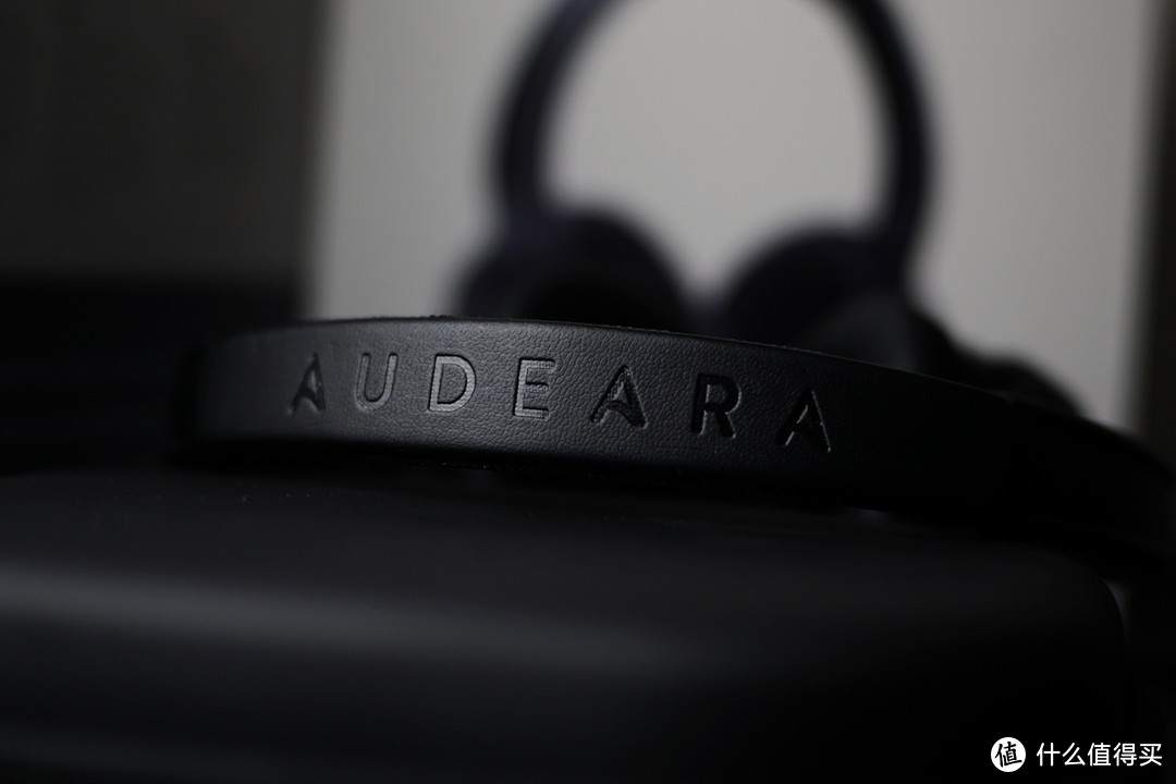享受真实的声音：Audeara 智能音效定制降噪耳机