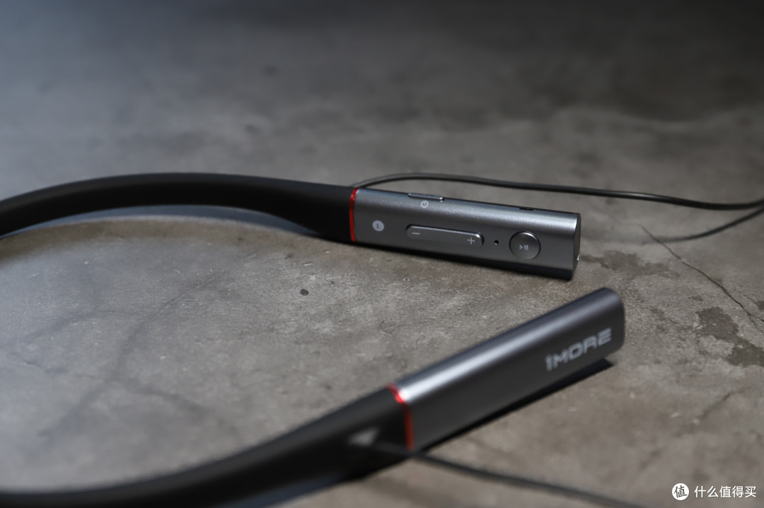 数码产品篇一万魔三单元蓝牙耳机搭载小米mix3极致体验