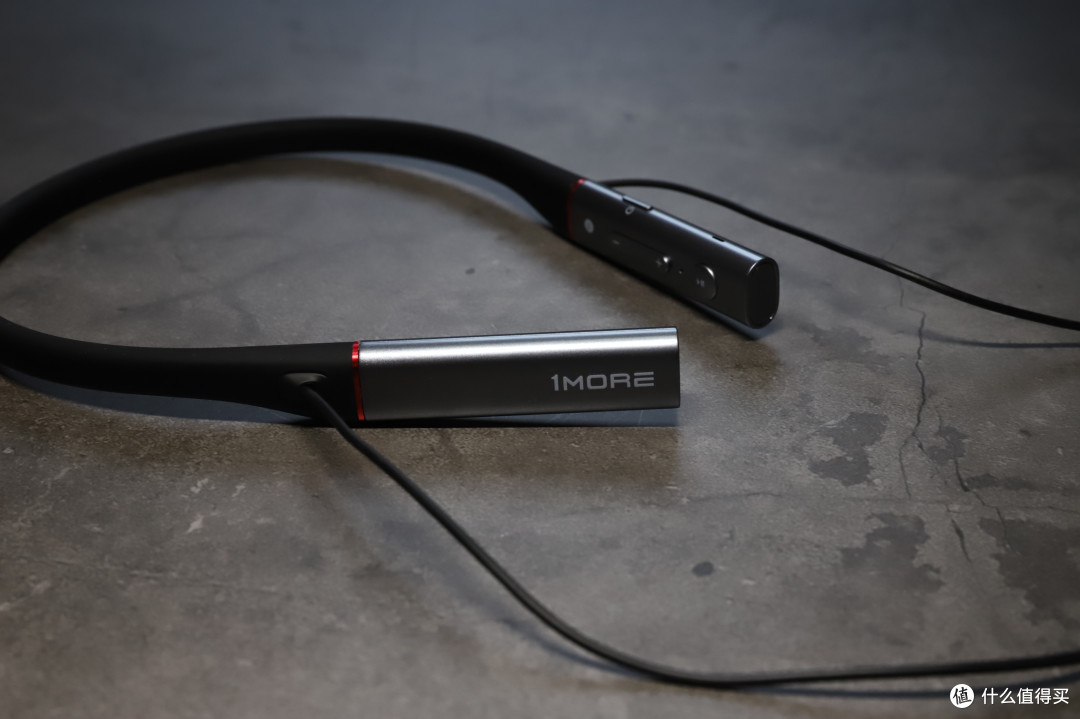 数码产品篇一万魔三单元蓝牙耳机搭载小米mix3极致体验