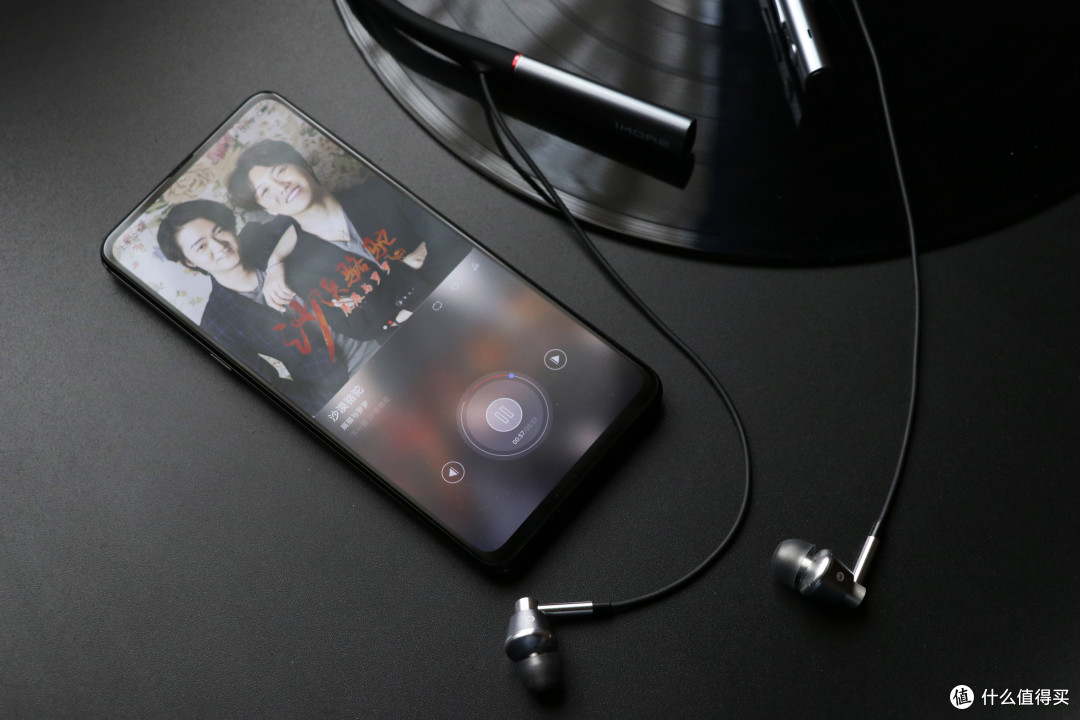 数码产品篇一万魔三单元蓝牙耳机搭载小米mix3极致体验