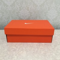 耐克NIKE AIR MAX ADVANTAGE2 (PSV)儿童运动鞋外观展示(鞋背|鞋底|配色|中底|鞋帮)