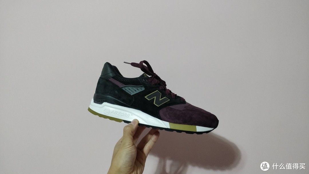 尽管风头已不在，鞋柜里也应该有几双New balance—美产M998NYM