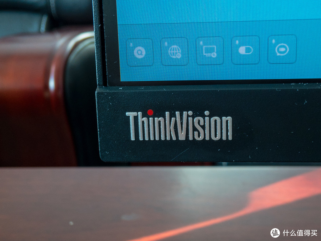 ThinkVision小标