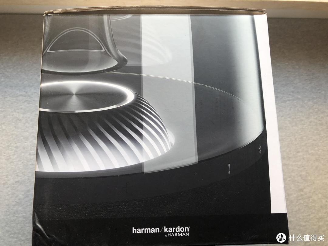 Harman Kardon 哈曼卡顿 Aura Studio2 音乐琉璃二代 无线蓝牙音箱，优缺点解析