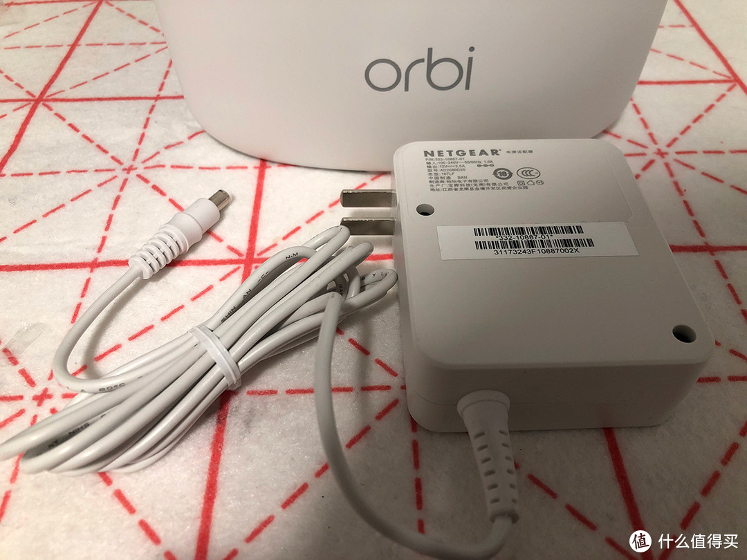 ORBI50主机的电源适配器