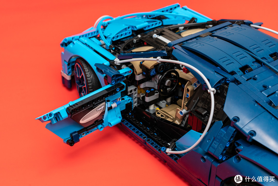 速度与性能的激情、科技与玩具的融合：LEGO 42083 Bugatti-Chiron（布加迪奇龙车模）评测