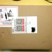 Apple MacBook Pro 笔记本电脑外观展示(接口|电源线|键盘|扬声器)