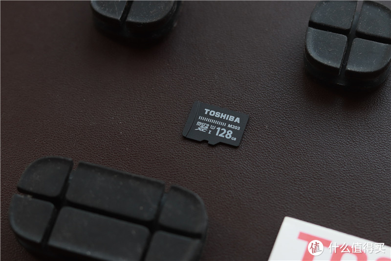 东芝M203 microSD 128GB存储卡：从此告别存储空间不足