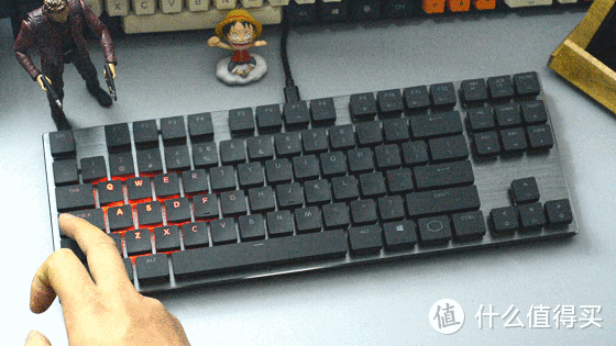 酷妈的第一款Cherry矮轴机械键盘，SK630开箱体验