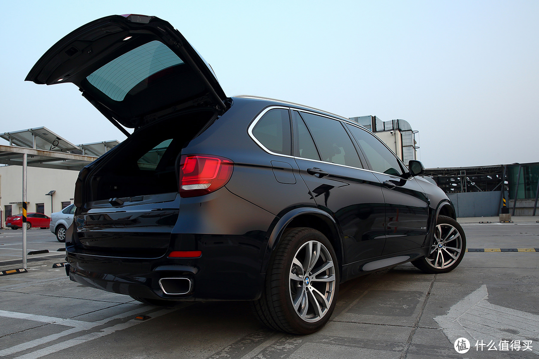 BMW X5 M F15 2018，满足bimmer对操控与空间的追求