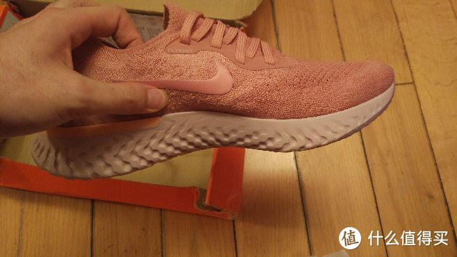 暖暖少女风 Nike epic react flyknit 开箱