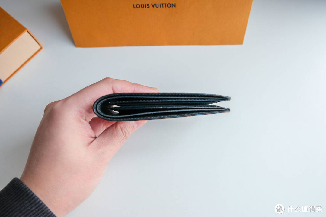 号称Louis Vuitton里最薄的男士短款钱包SLENDER开箱文