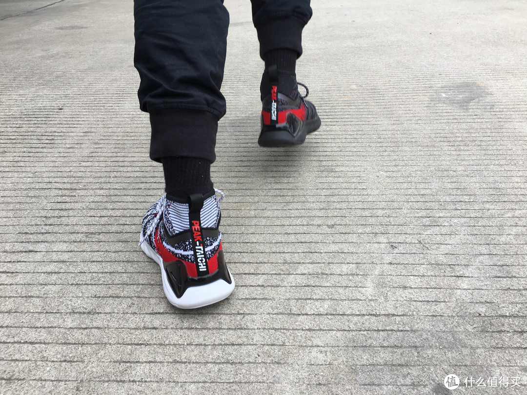 中国元素与神奇缓震感的融合— 匹克态极1.0跑鞋开箱体验与分享