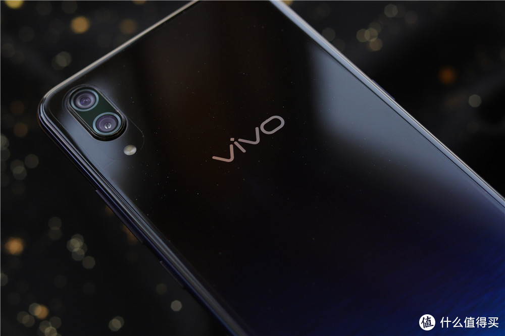 vivo X23幻彩版图赏及与普通版的区别详解