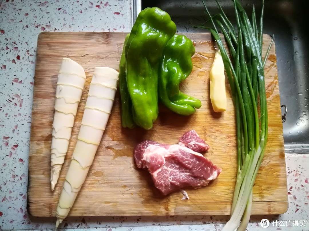 那个胖师傅的深夜食堂：马医生的浇头面