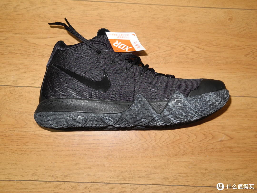 NIKE Kyrie4 全黑篮球鞋