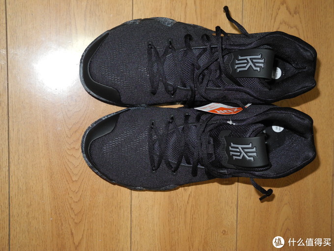 Nike Kyrie4 全黑篮球鞋 篮球鞋 什么值得买