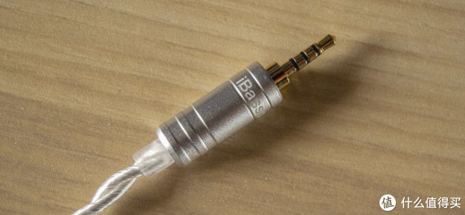 "拉刻西斯"ibasso 艾巴索 it01s 开箱&简评