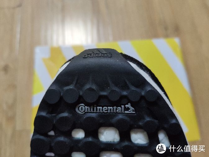 最具性价比的跑鞋adidas UltraBOOST