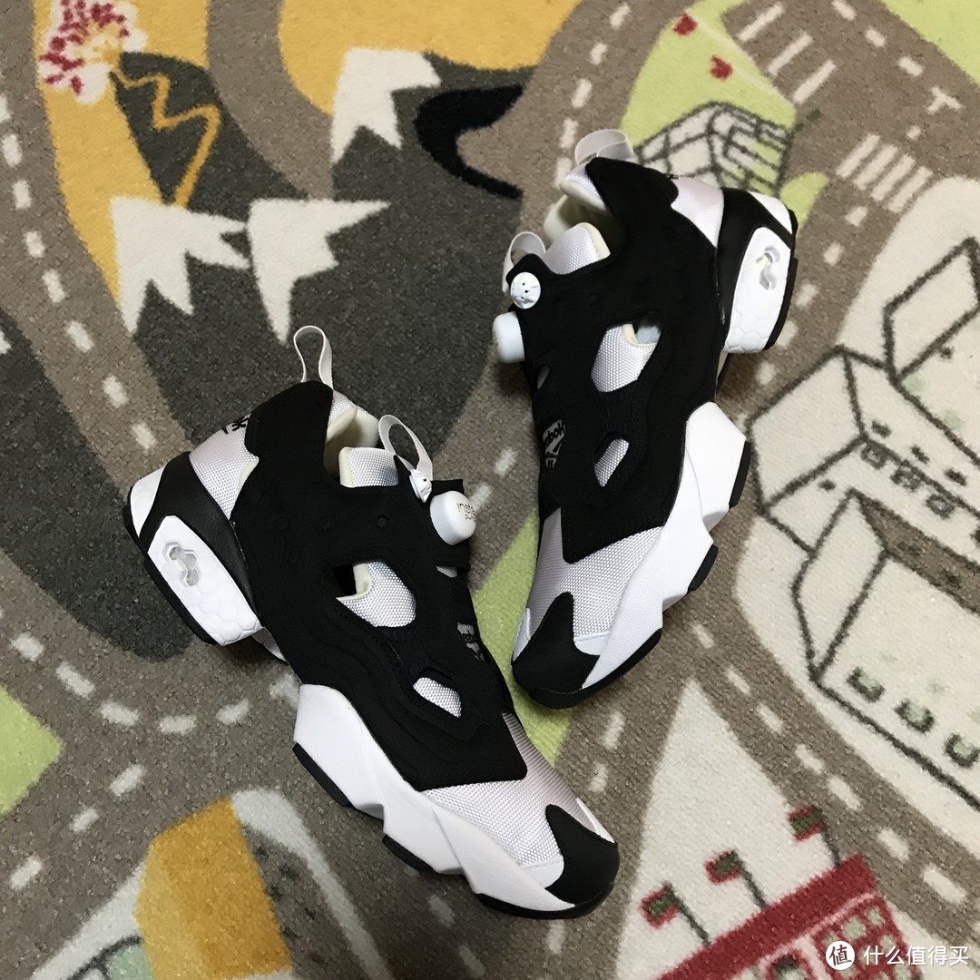 经典永不过时！Reebok PUMP FURY 黑白配色