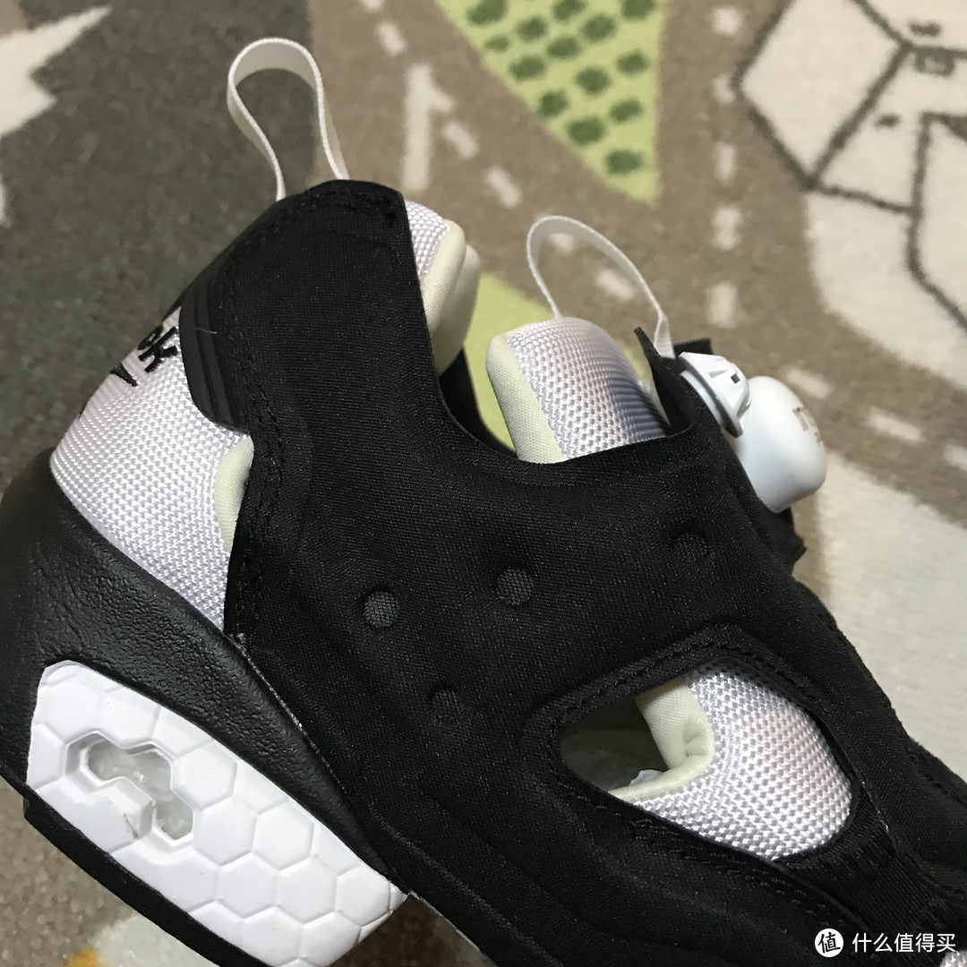 经典永不过时！Reebok PUMP FURY 黑白配色