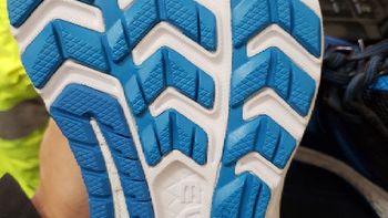 圣康尼 S20415 GUIDE ISO支撑 男士跑步鞋使用总结(鞋垫|大底|鞋带|后跟|价格)