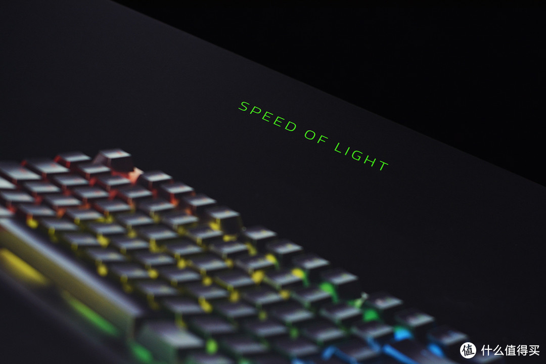 光学机械轴，雷蛇猎魂光蛛RGB光轴机械键盘上手评测