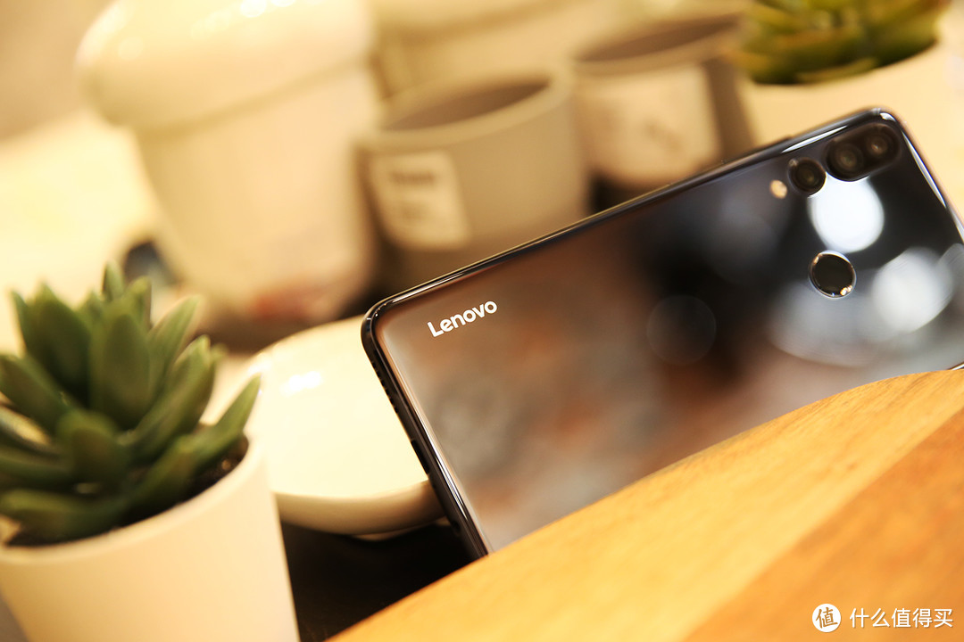 《到站秀》第231弹：Lenovo 联想 Z5s 智能手机