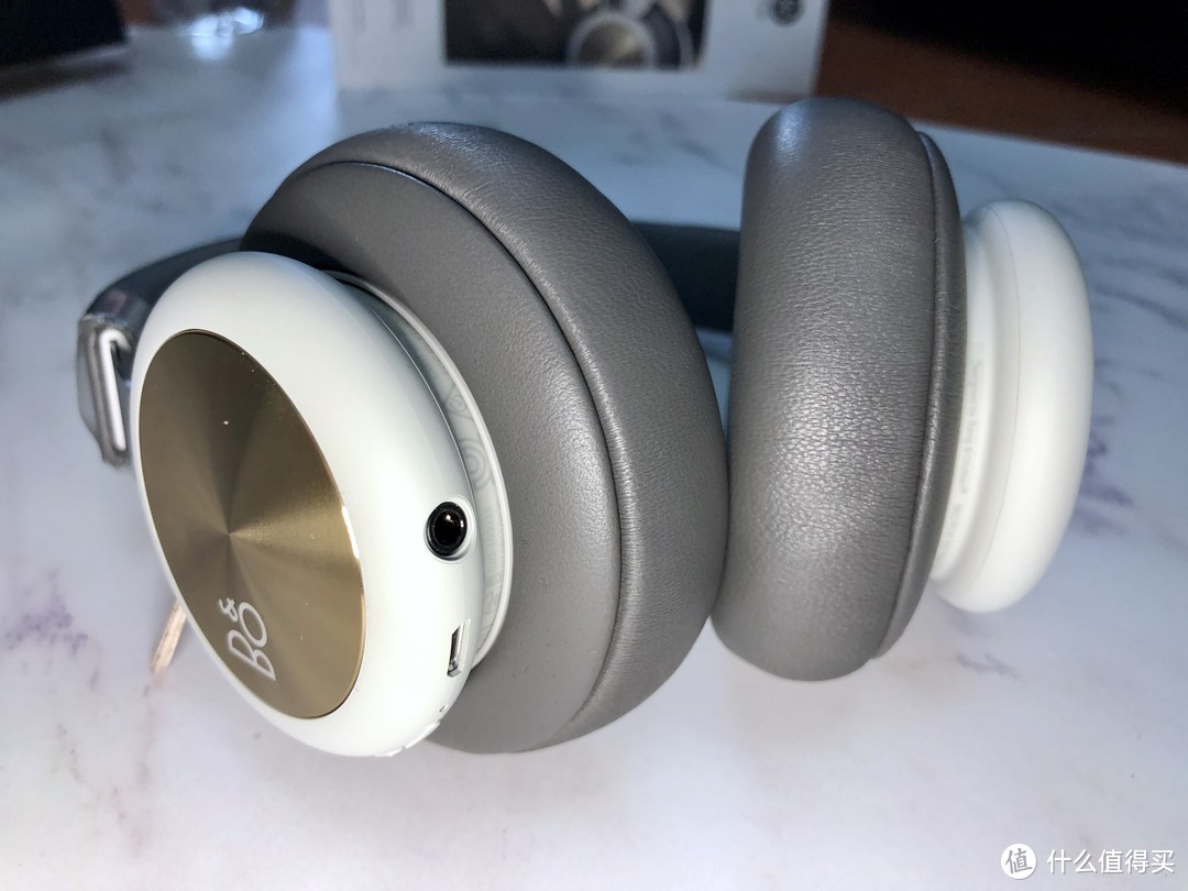 「终极颜控」爱上TA的原因：B&O Beoplay H4 无线蓝牙头戴耳机，让耳朵更美一点