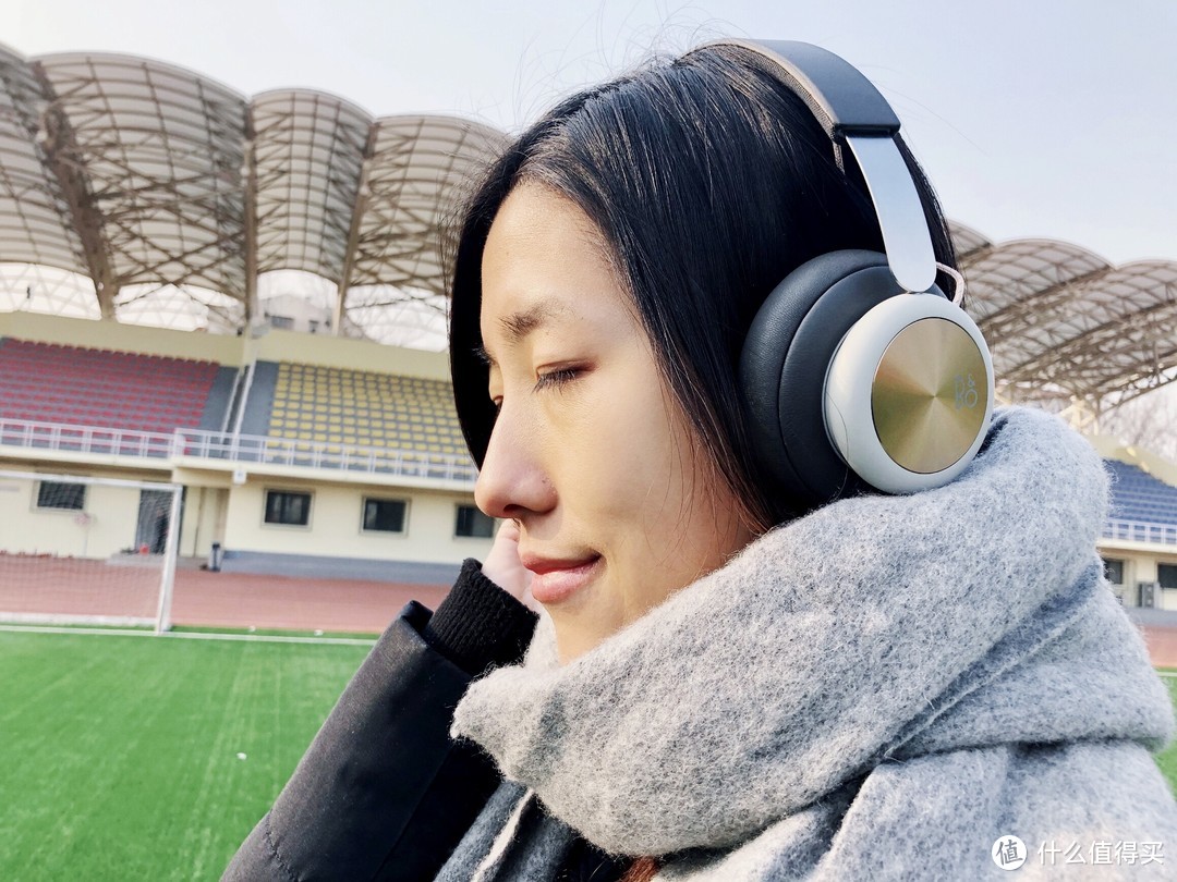 「终极颜控」爱上TA的原因：B&O Beoplay H4 无线蓝牙头戴耳机，让耳朵更美一点