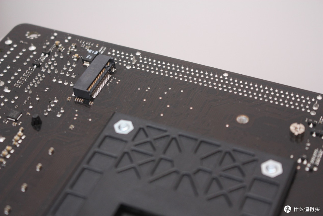 入门级CPU狂超4GHz:再测AMD速龙200GE