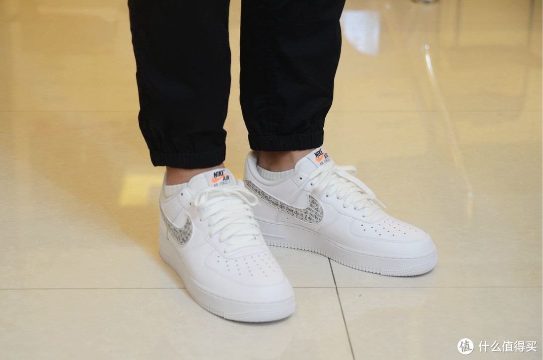 白得不一样，NIKE AIR FORCE 1 JDI简版