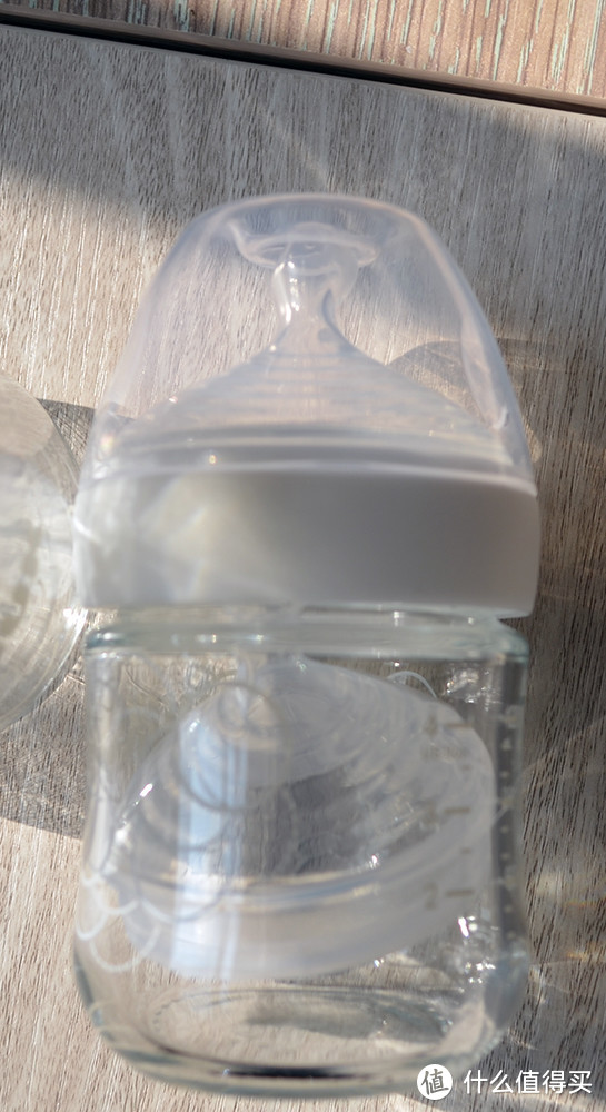 一套满足的NUK Nature Sense 玻璃奶瓶套装