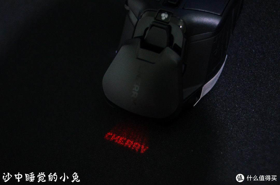 首款樱桃CHERRY MC9620 FPS RGB投影灯游戏鼠标开箱评测